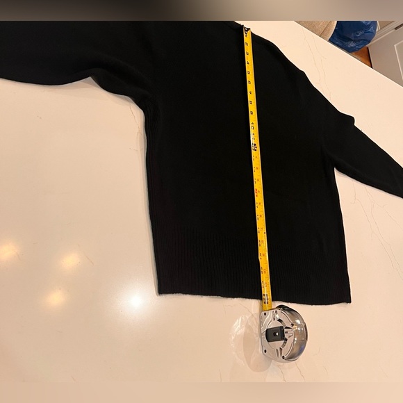 Vince Boatneck Wool & Cashmere black sweater | medium - Picture 6 of 11